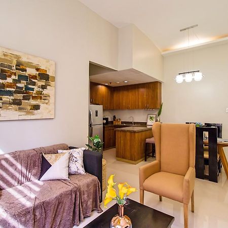 Forbestown Place At The Fort Bgc Taguig Eksteriør billede