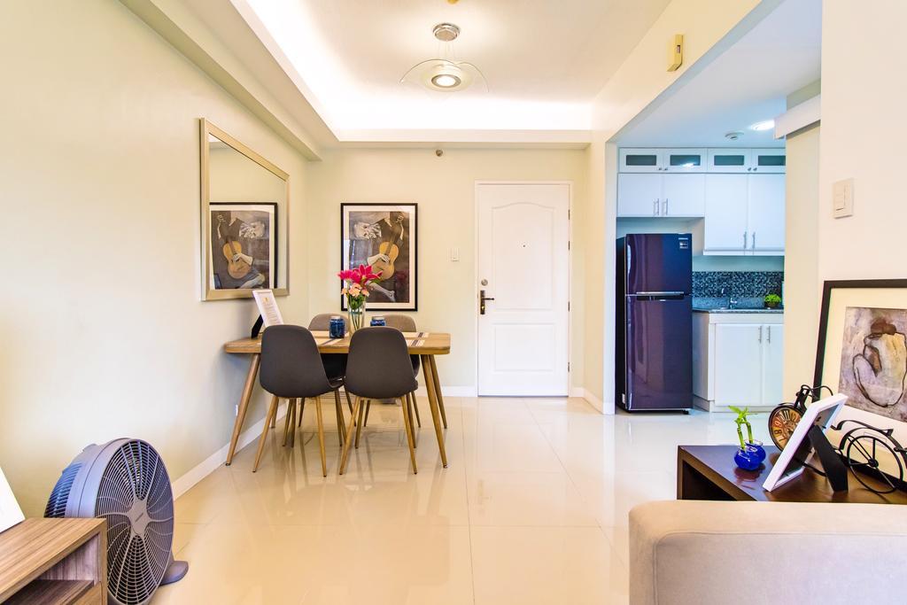 Forbestown Place At The Fort Bgc Taguig Eksteriør billede